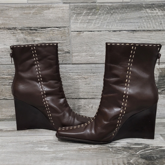 Retro (90's) Diba "Elko" Square-Toe Top-Stitch Wedge Heel Boots - Picture 6 of 15